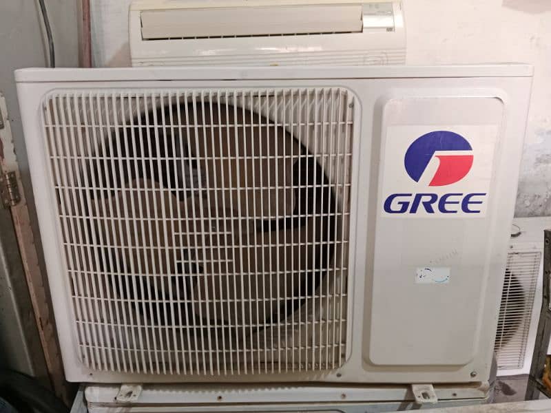 Ac 10/10 condition what's app number 03036583908 3