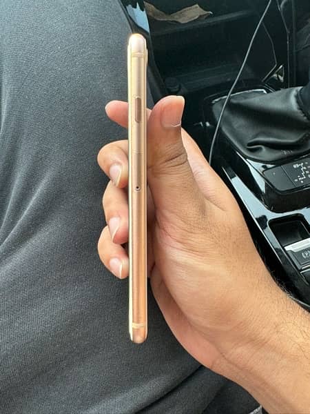 iPhone 8 64gb Gold Pta Approved 2