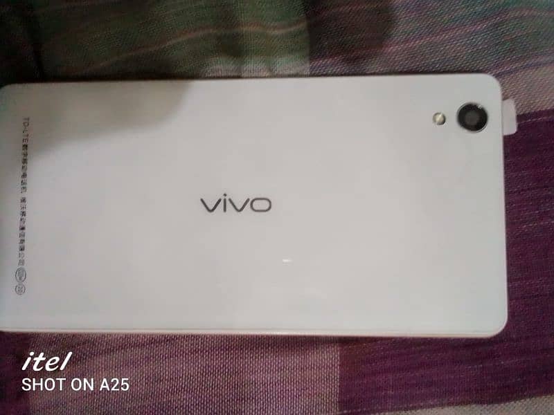 vivo y 51 A urgent sale WhatsApp 03054348613 1