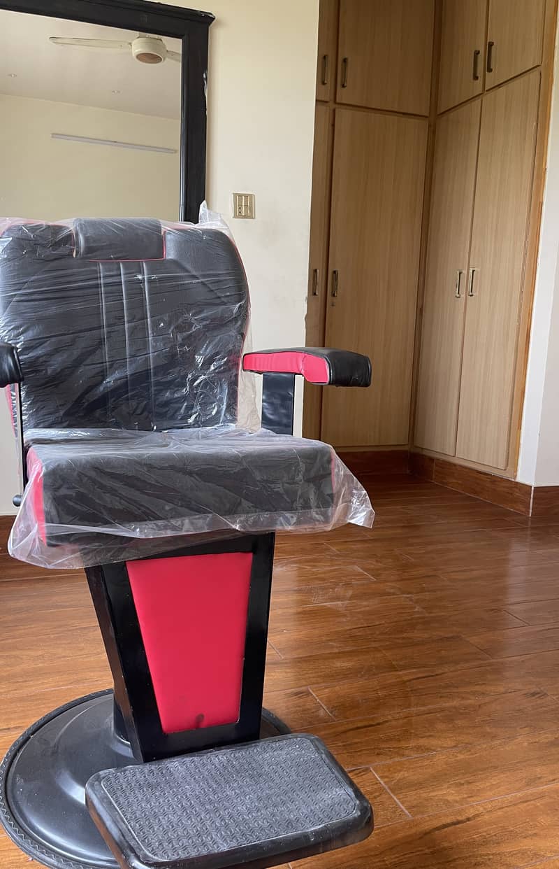 parlour Chair ( Full new & Un used) 3