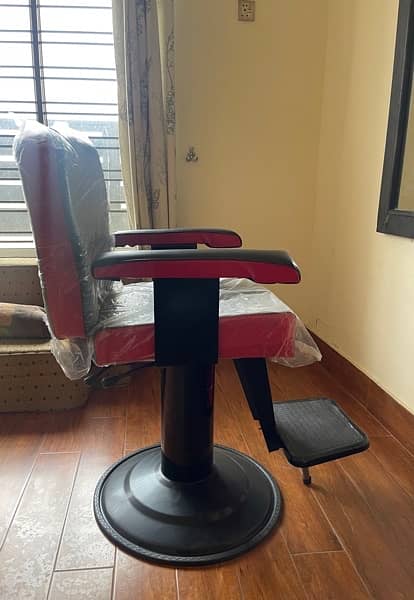 parlour Chair ( Full new & Un used) 9