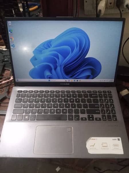 Asus vivobook 15 Ryzen 5 1