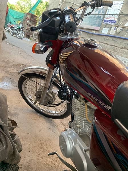 honda 125 2014 modal full new bike 10 by 10 vip sound new wala 11