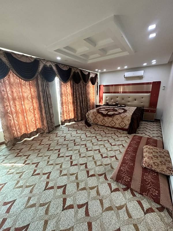 2 BED FULLY FURNISH APARTMENT AVAILEBAL FOR RENT IN BAHRIA TOWN LAHORE 1