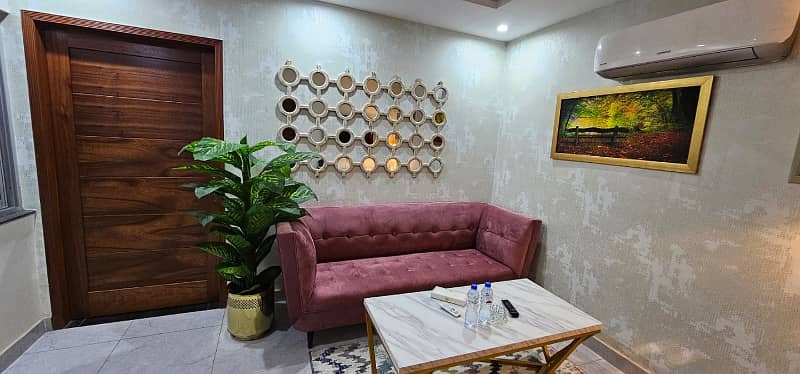 1 BED FULLY FURNISH APARTMENT AVAILEBAL FOR RENT IN BAHRIA TOWN LAHORE 6