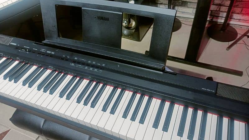 Yamaha p105 digital 88:keys piano with book stand xx stand & pedal 2