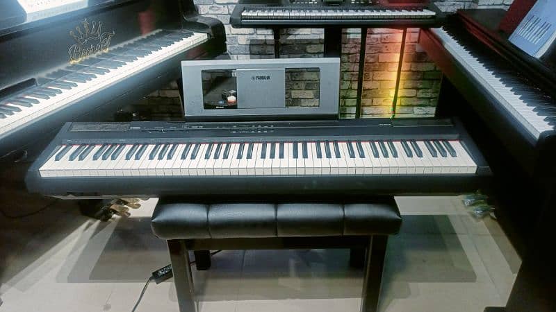 Yamaha p105 digital 88:keys piano with book stand xx stand & pedal 7
