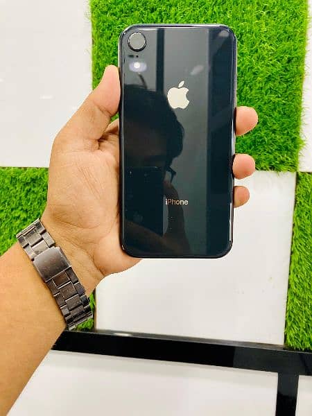 I sell my iphone XR 0