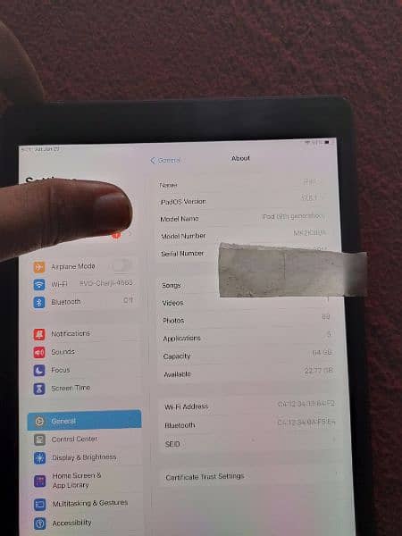 i pad 9genration 64gb 0