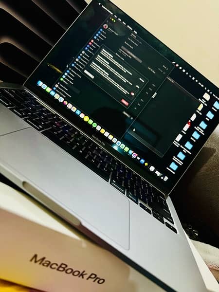 Apple macbook pro m2 13.3 inch 2