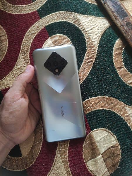 infinix zero 8 with box available for sale in good condition 7