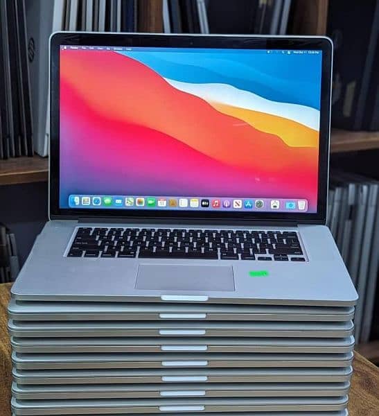 Macbook Pro 2015 Mid 6GB Ram 512 GB SSD 2