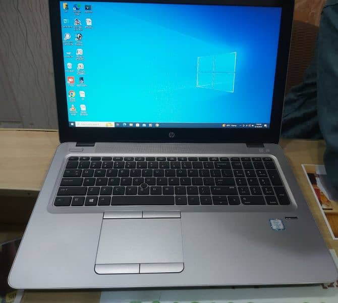 HP laptop 1