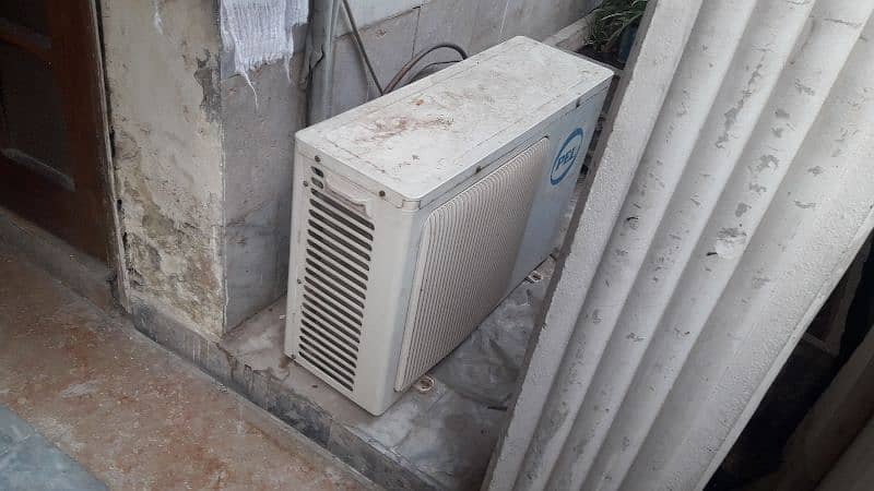 PELL AC NON-INVERTER GOOD CONDITION WITH BOX 0