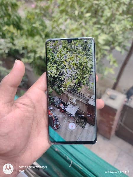 Huawei p 30 pro 6/128 exchange possible 7