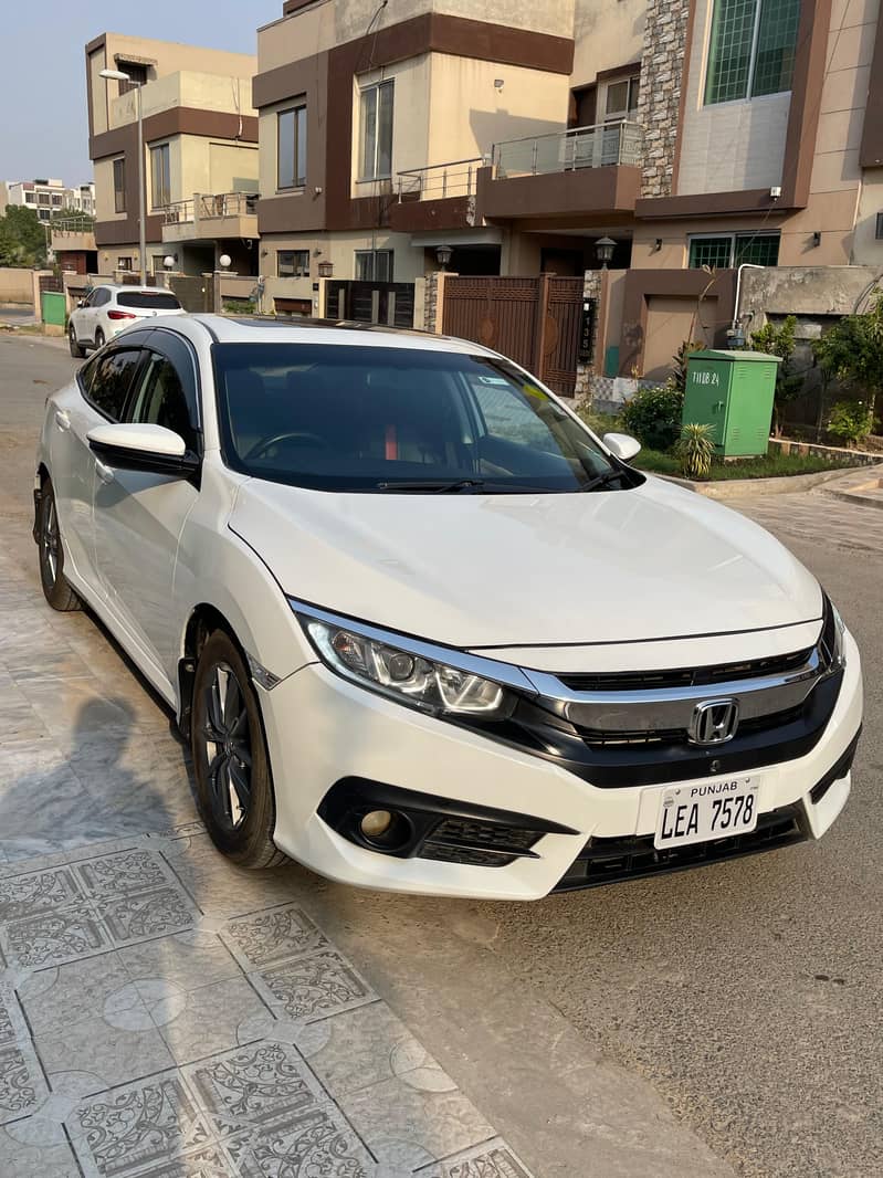 Honda Civic Oriel 1.8 i-VTEC CVT 2017 1