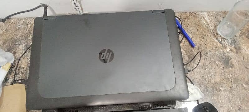 HP zbook 17g2 1