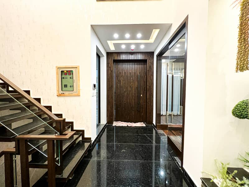 Most Luxurious Design 10 Marla House With Full Basement Available For Sale In DHA Phase-6 6