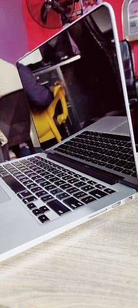 MacBook pro (retina, 13-inch,Early 2015) 4