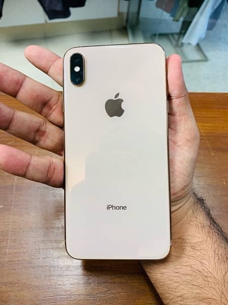 I phone xs max 1