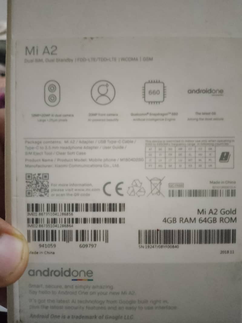 MI A2 4/64 gb 4