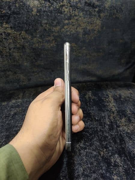 Apple IPhone X 64Gb Non Pta Factory Unlock Silver Color 5