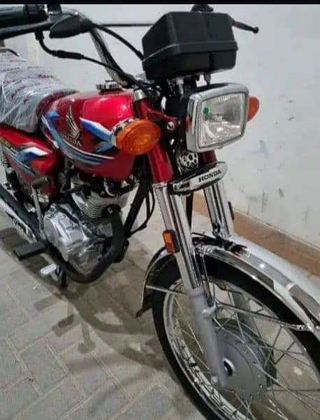 Honda 125 2024 4