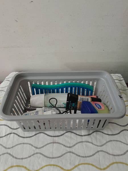 Rectangular storage basket 0