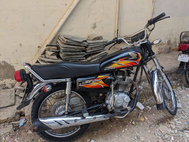 Honda CG 125 2021 last month Sukkur number available for sale 1