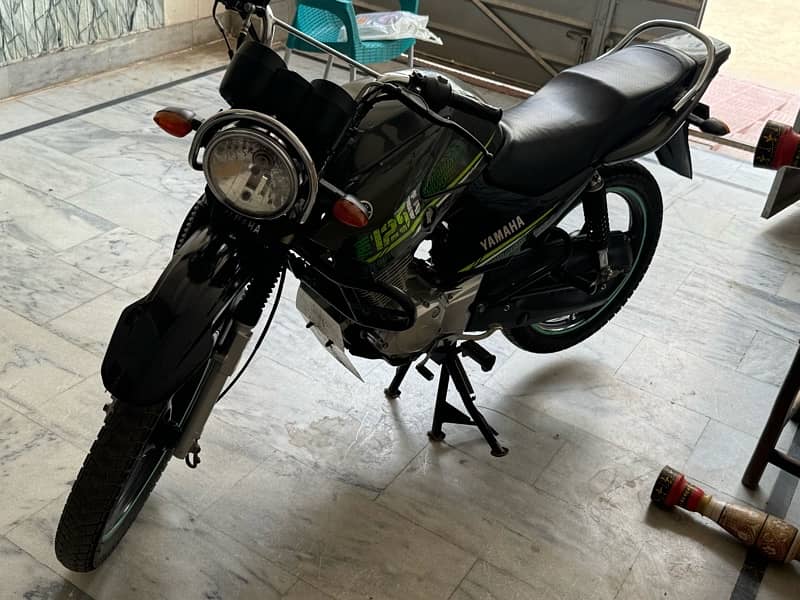 ybr 125G 0