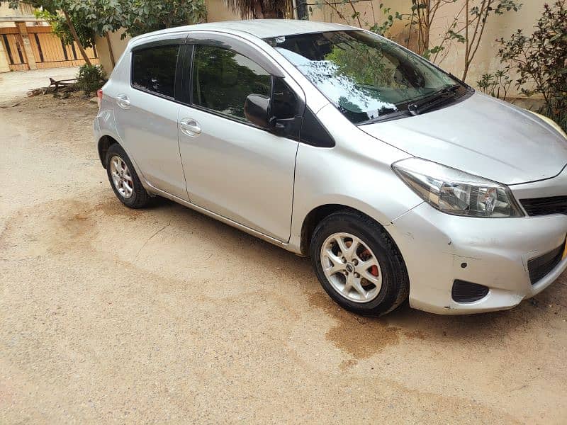 Toyota Vitz 2014 4