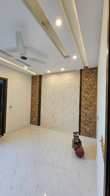 5 Marla Brand New Designer House For Sale In Nishter Ext Bahria Town Lahore 11