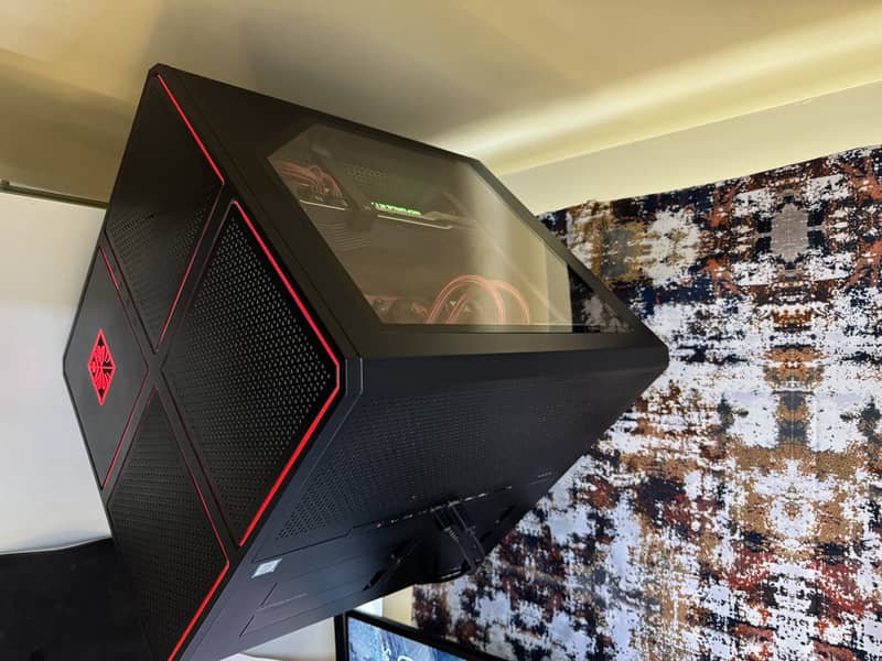 High-Performance HP Omen Gaming PC for Sale - Excellent Condition! 2
