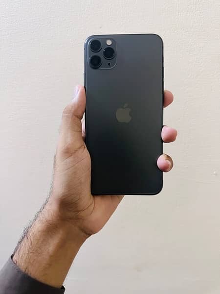 iPhone 11 Pro Max 1