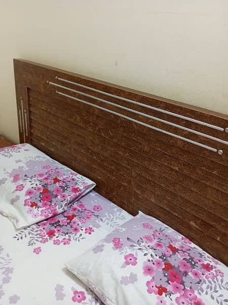 King Size bed for Sale with Dressing table 0