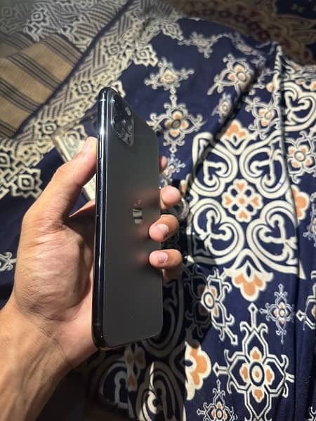 iphone 11 pro max jV 64GB BH 100 0