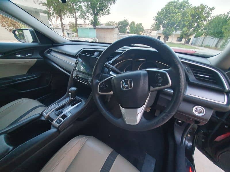 Honda Civic Oriel 2018 6