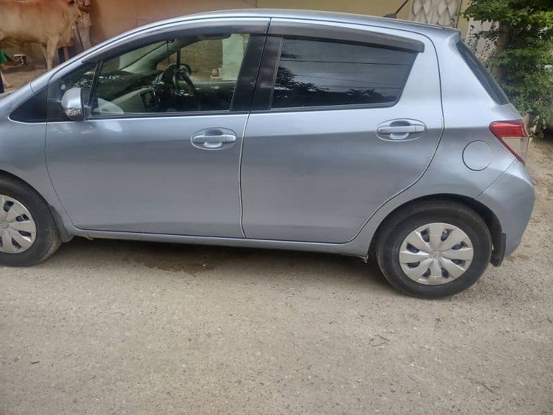 Toyota Vitz 2011-2015 2