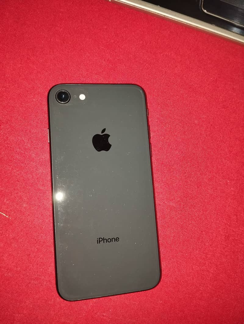 iPhone 8 64Gb 2