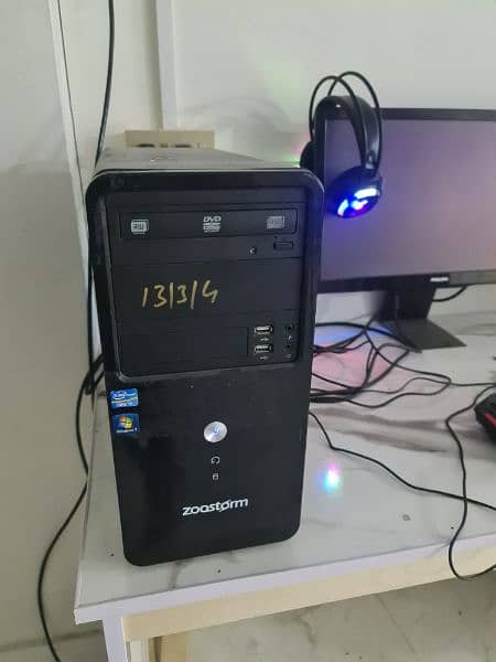 HIGH END GAMING PCS WITH TWO PRE-INSTALLED GAMES 4
