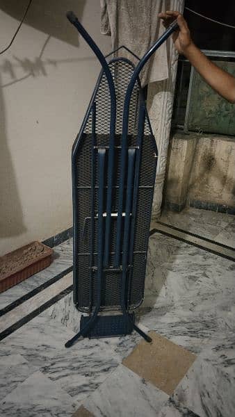 Foldable Imported Iron Stand 4