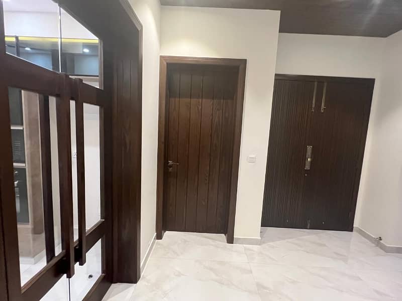 10 Marla Double Storey Double Unit Modern Stylish Owner Built Personal Construction House Available For Sale In Wapdatown Phase 2 Lahore By Fast Property Services Real Estate And Builders Lahore With Original Pics 13