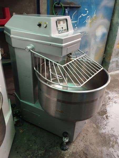 60 kg capacity dough spiral Mixer Machine imported 3 phase voltage 1