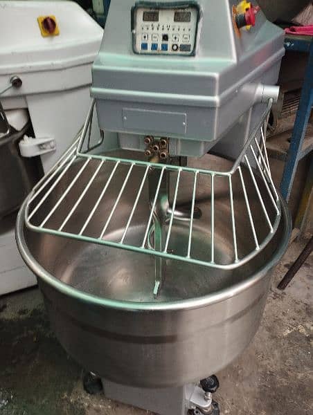 60 kg capacity dough spiral Mixer Machine imported 3 phase voltage 5