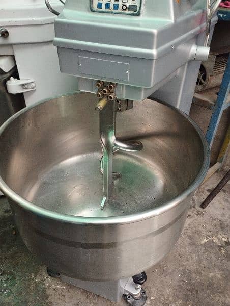 60 kg capacity dough spiral Mixer Machine imported 3 phase voltage 8