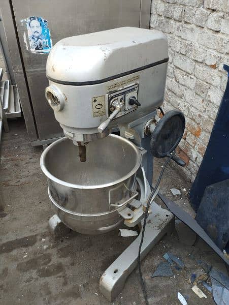 60 kg capacity dough spiral Mixer Machine imported 3 phase voltage 18