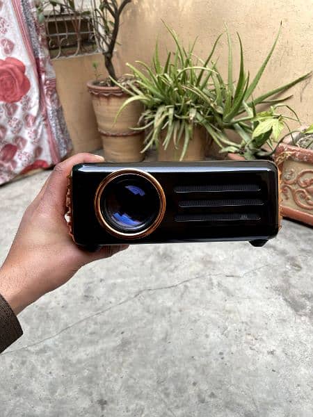 Xidu XDT3 Projector and Jeemak Android Projector 7