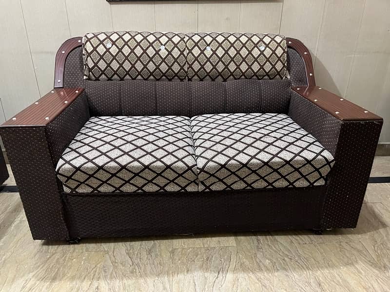 6 seater sofa 0