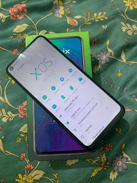 Infinix S5 lite.     4/64 4