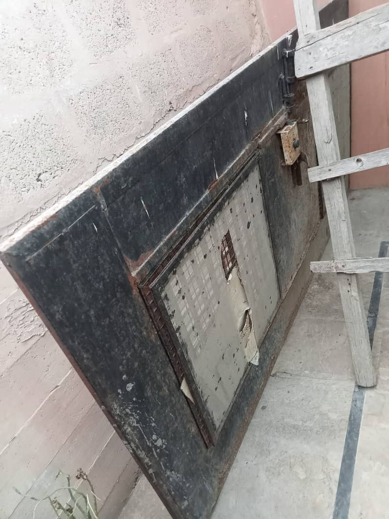 Lock door main gate door 7×4 fit condition repair ki zarorat he 1